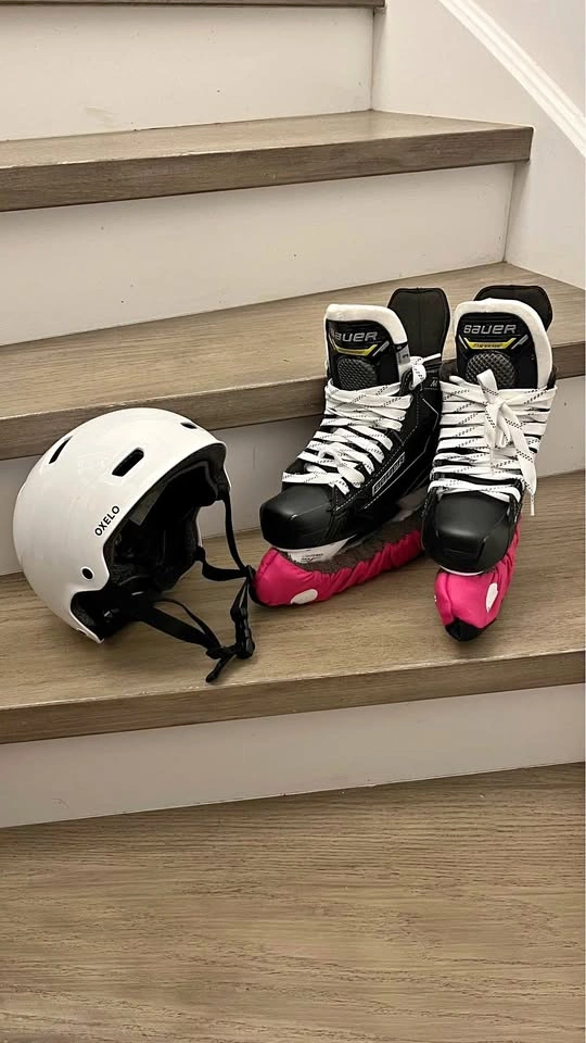 Bauer Supreme Ice Skates & Oxelo Helmet