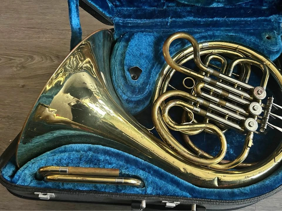 Yamaha YHR-311 French Horn w/ Eb Extension