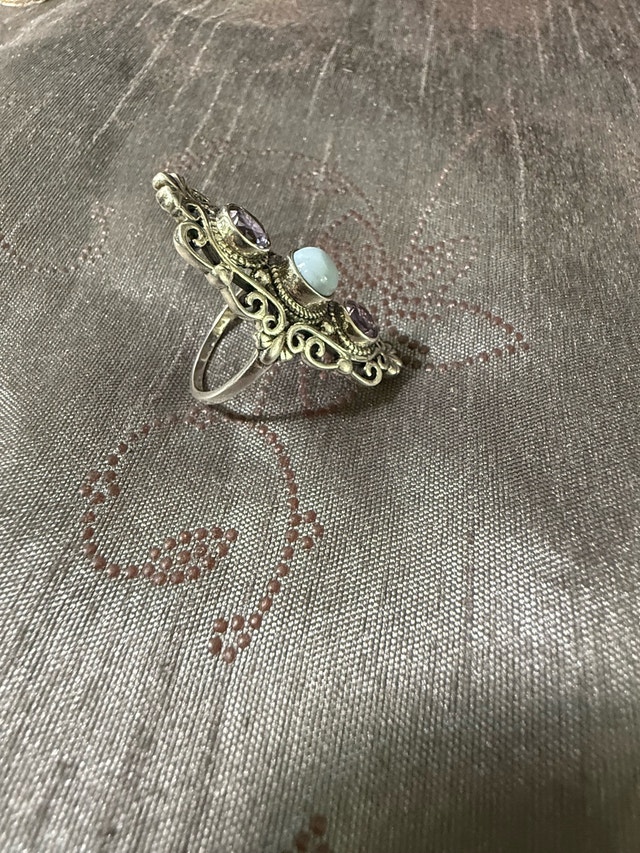 Vintage Sterling Silver Amethyst & Chalcedony Filigree Ring - photo 3