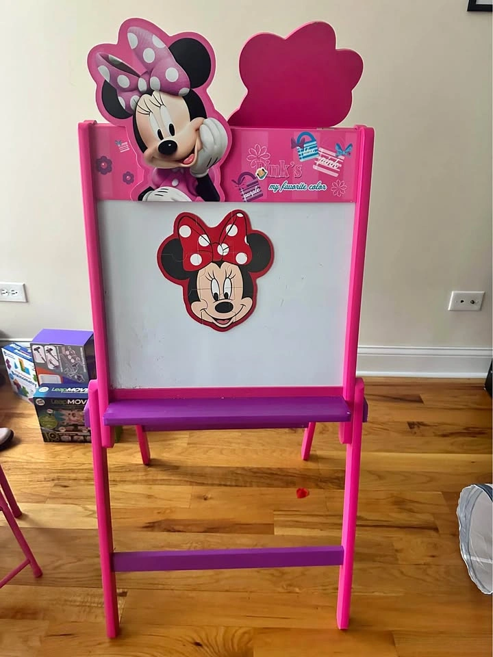 Minnie Mouse Double Sided Easel (Retail $55)