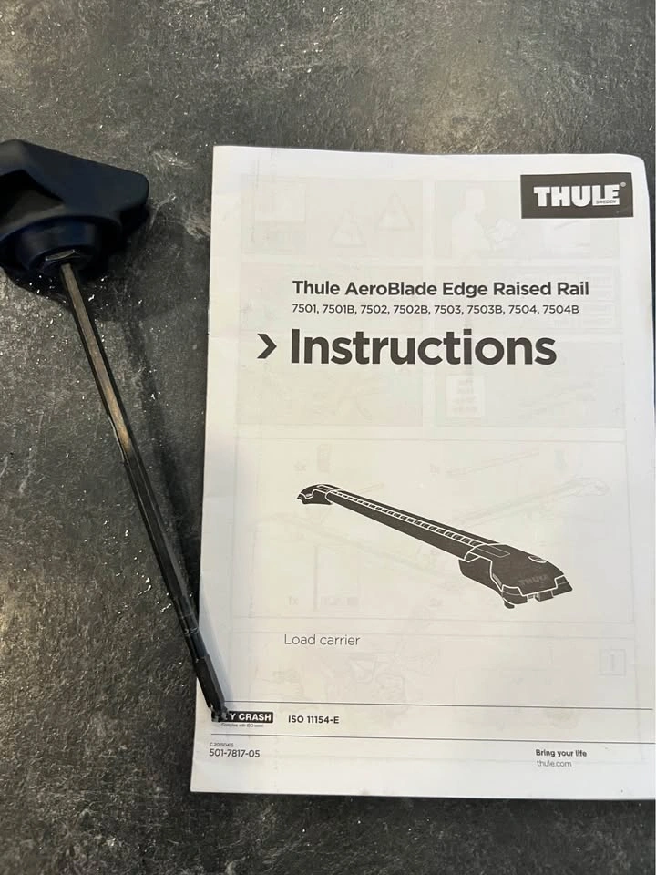 Thule AeroBlade Edge Crossbars for Raised Rails - photo 3