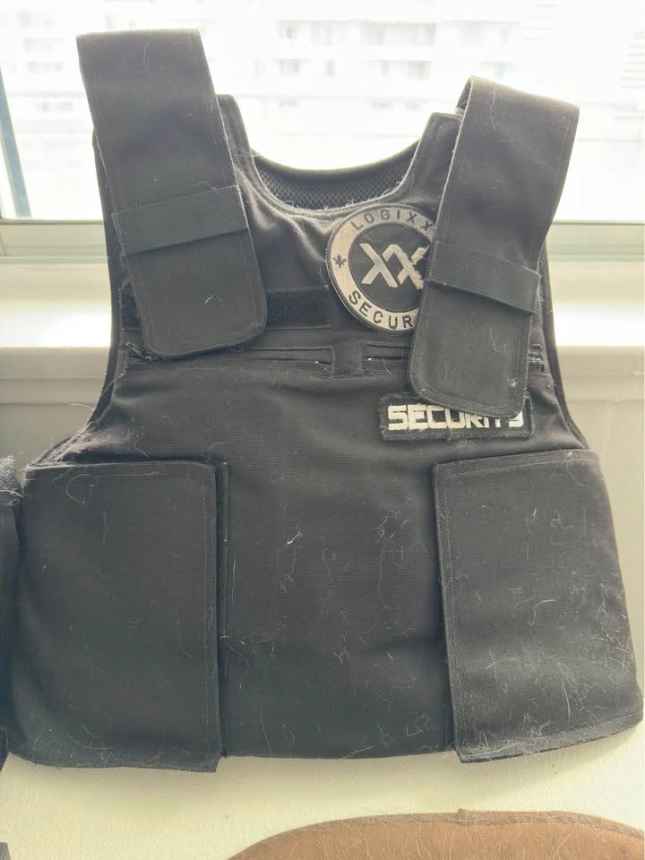 Security Vest with belt - photo 3