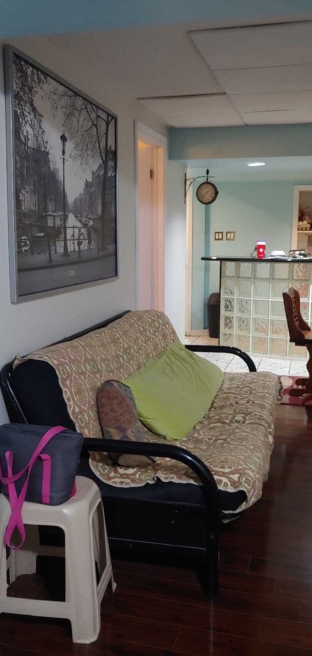 Girl Only Room Available - Brampton Near Sheridan College - photo 5