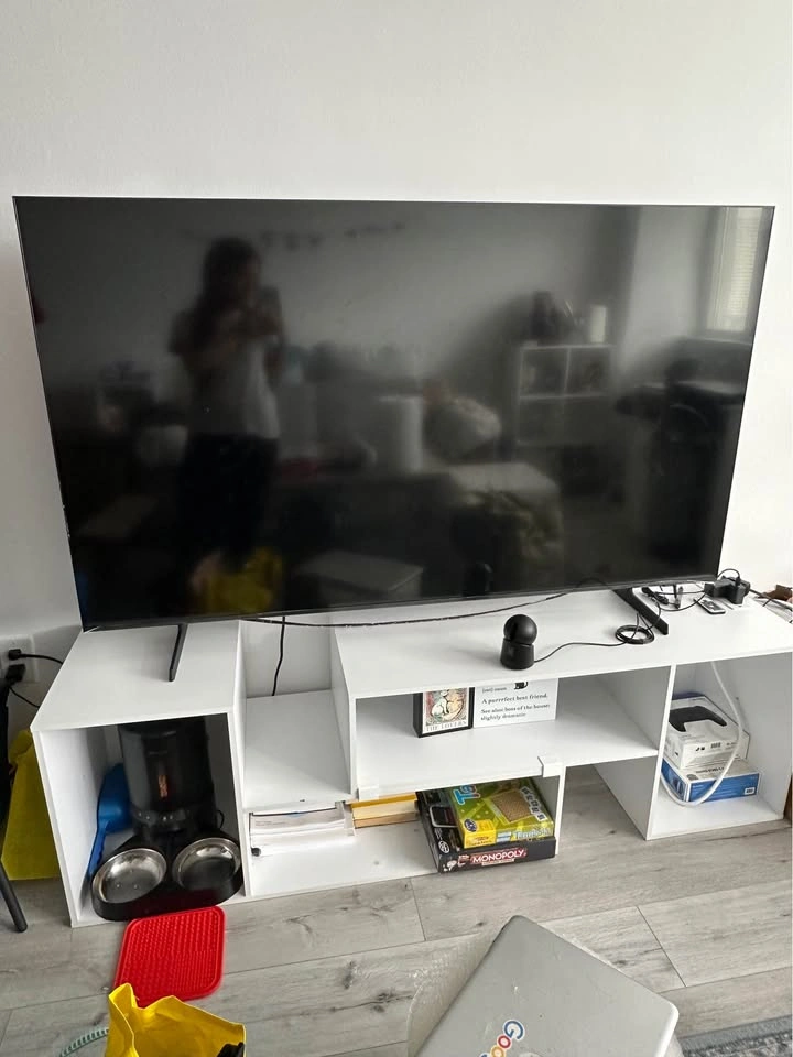 Samsung 65” Neo QLED 4K Smart TV + LED TV Stand (Like New) – Mov - photo 2