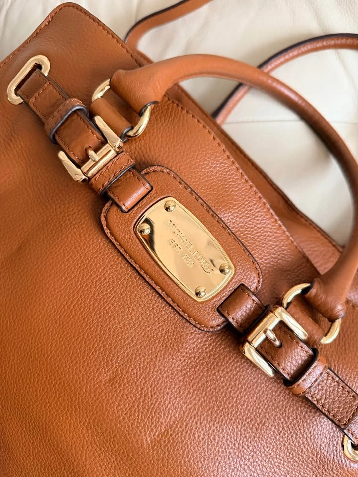 Michael Kors Tan Tote Bag - photo 2