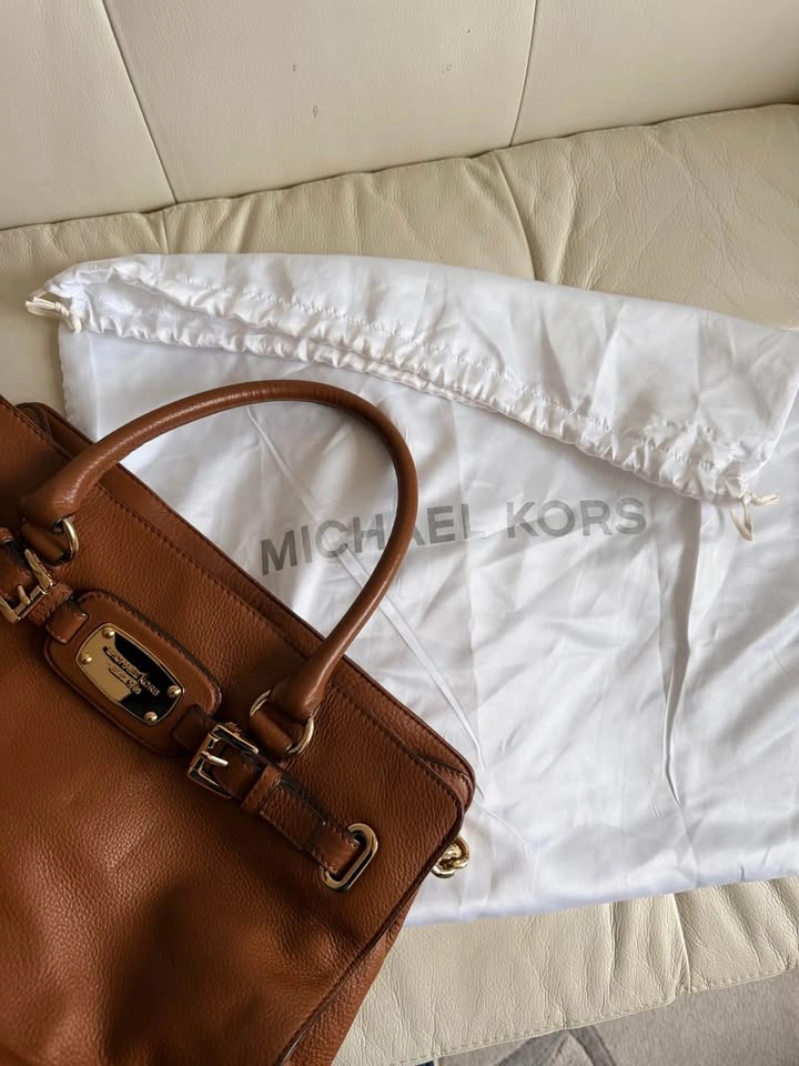 Michael Kors Tan Tote Bag - photo 4