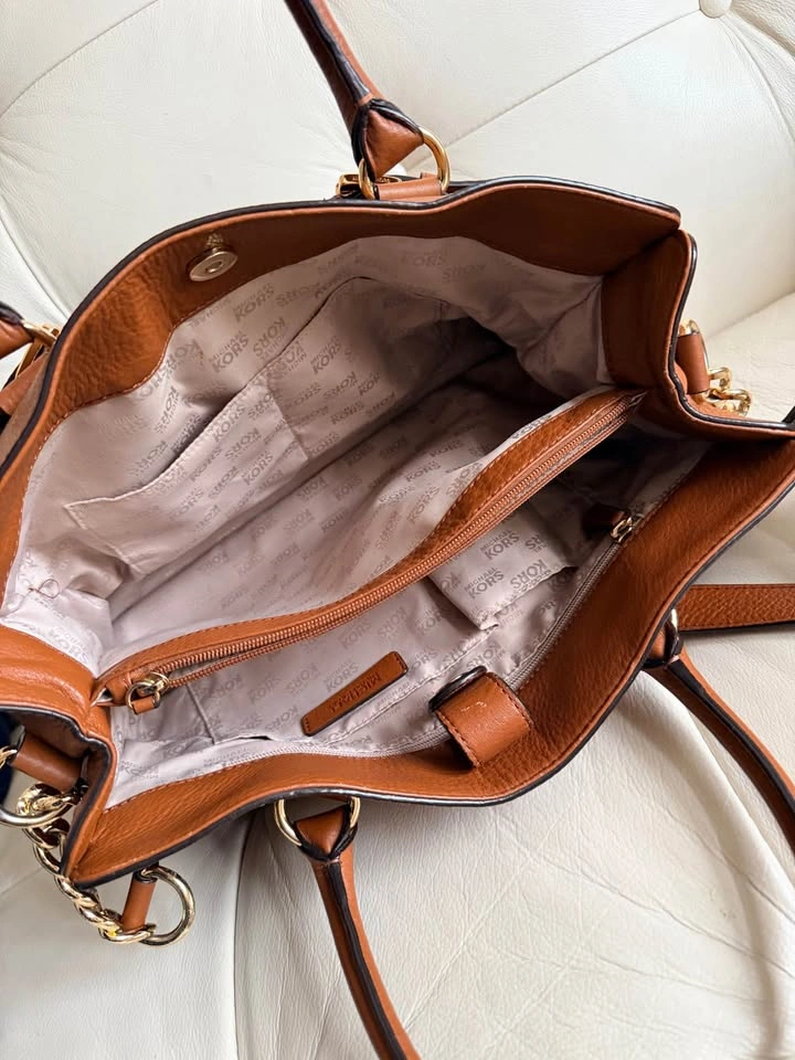 Michael Kors Tan Tote Bag - photo 5