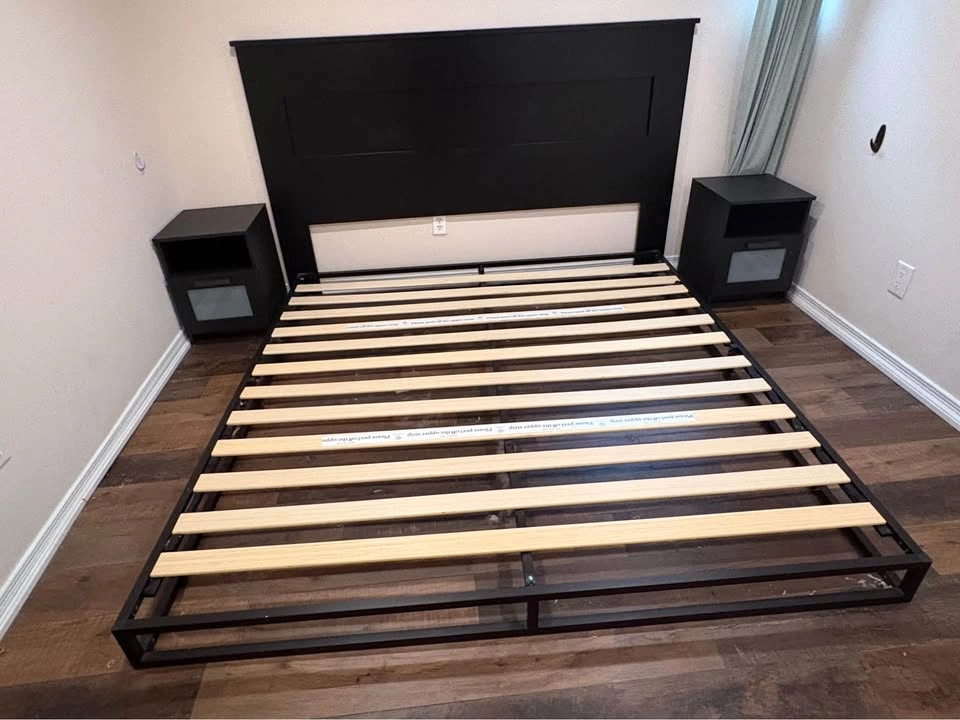 Modern King Bed + Nightstands Set - Sleek & Spacious - photo 3