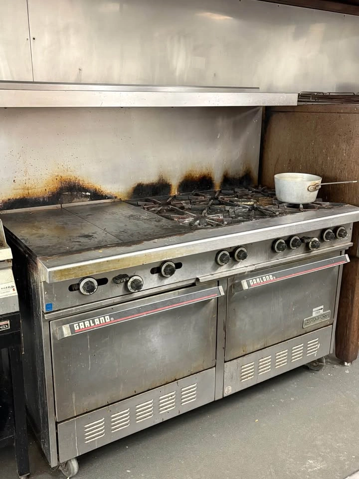 Garland 6-Burner Commercial Gas Range with Flat Top & 2 Ovens - photo 2