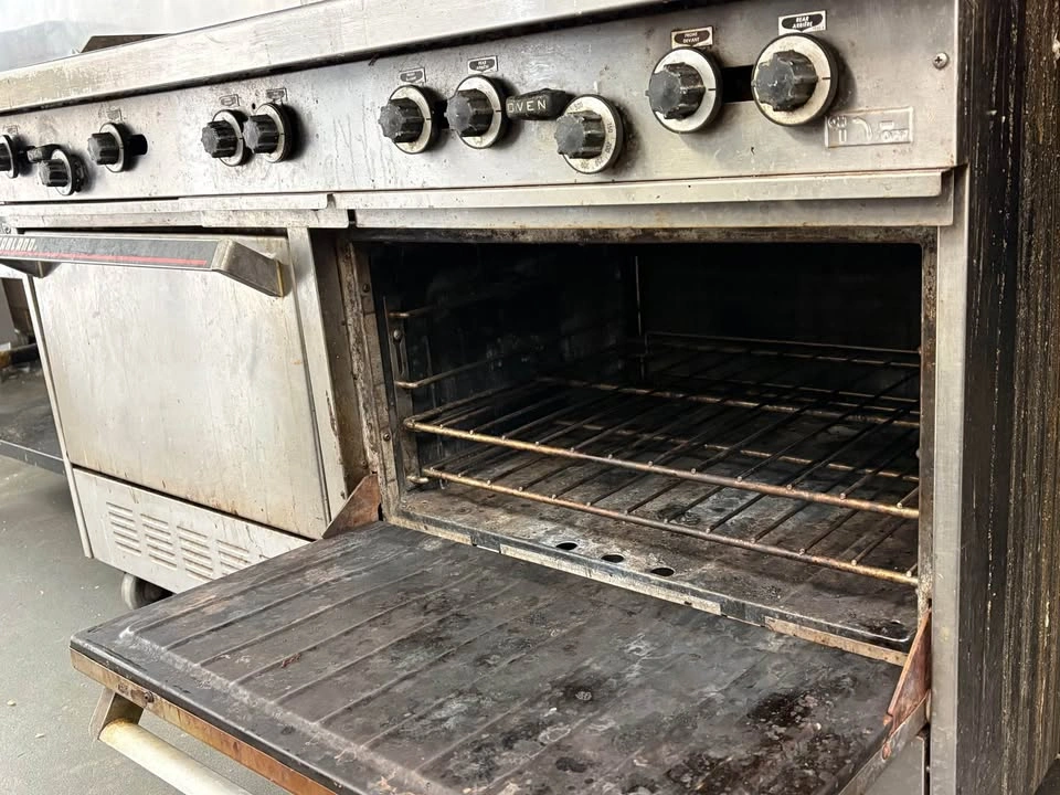 Garland 6-Burner Commercial Gas Range with Flat Top & 2 Ovens - photo 5