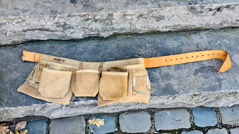 Leather tool belt