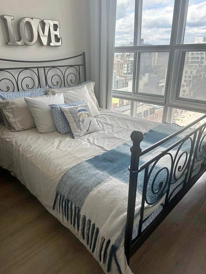 Queen Bed Frame + Mattress Set – Must Go