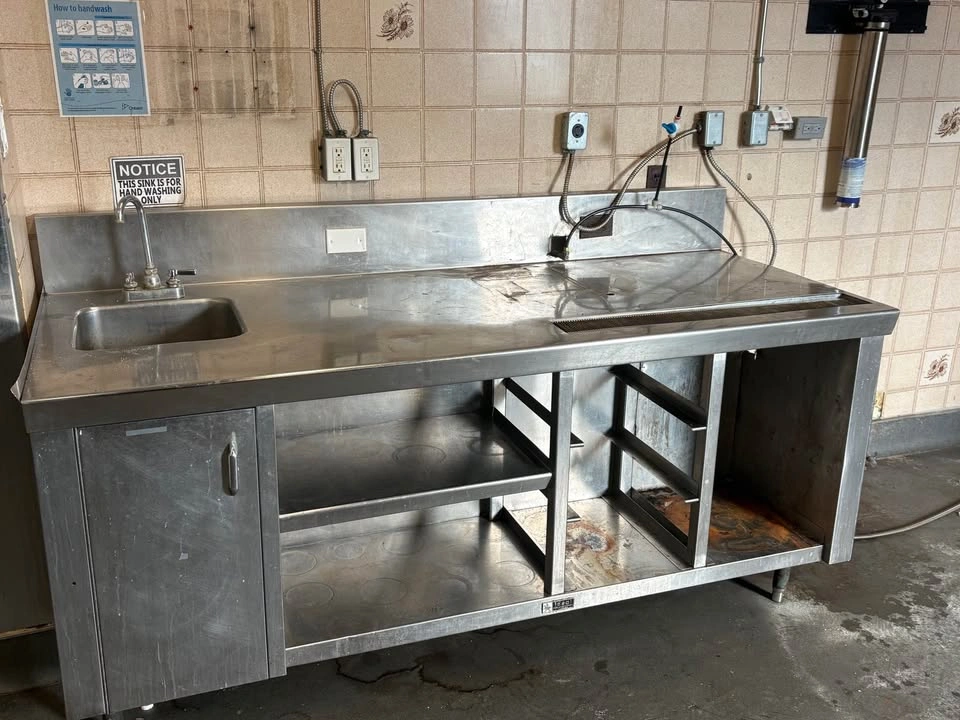 Commercial Stainless Steel Service Station w/ Sink & Drainboard - photo 4