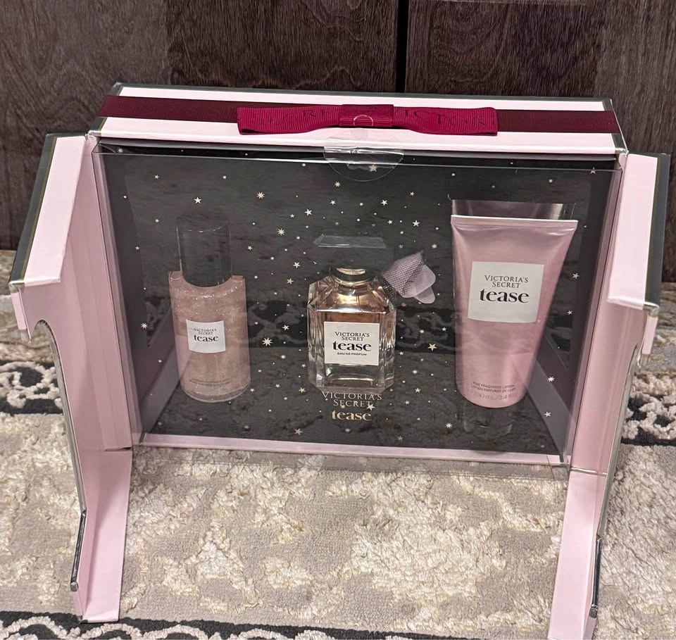 Victoria’s Secret Tease Gift Set – Brand New (Perfume + Mist + L