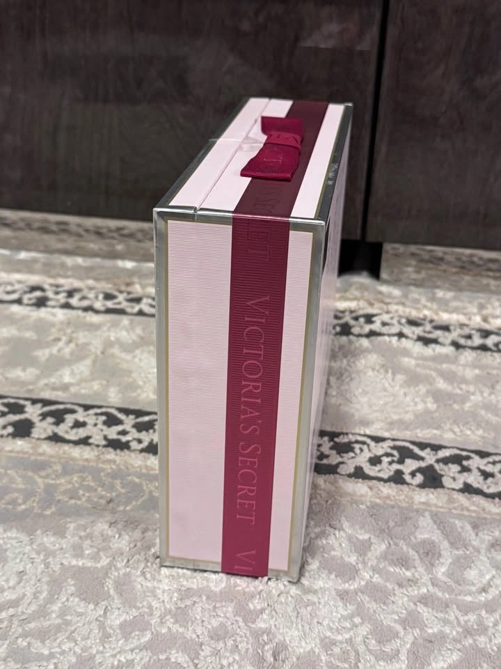 Victoria’s Secret Tease Gift Set – Brand New (Perfume + Mist + L - photo 3