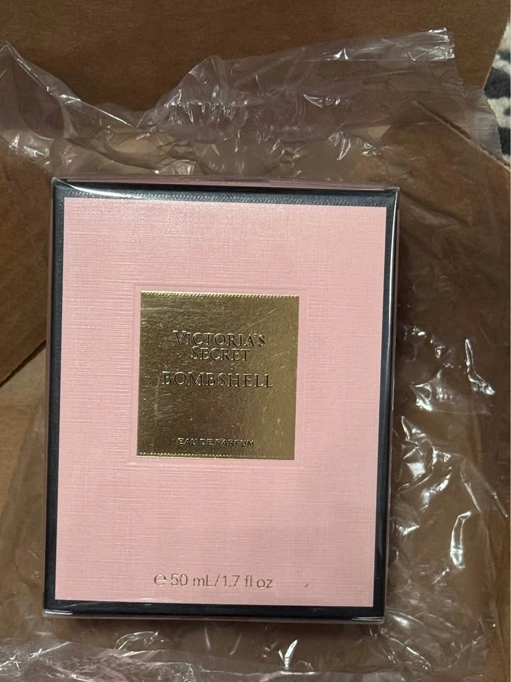 Victoria’s Secret Bombshell Perfume 50ml – Brand New Sealed 💖✨🌸 - photo 4
