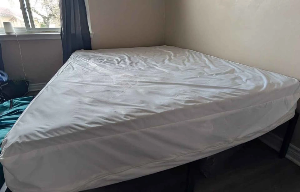 8" Queen High-Density Foam Mattress – Medical Grade & Gently Use - photo 3