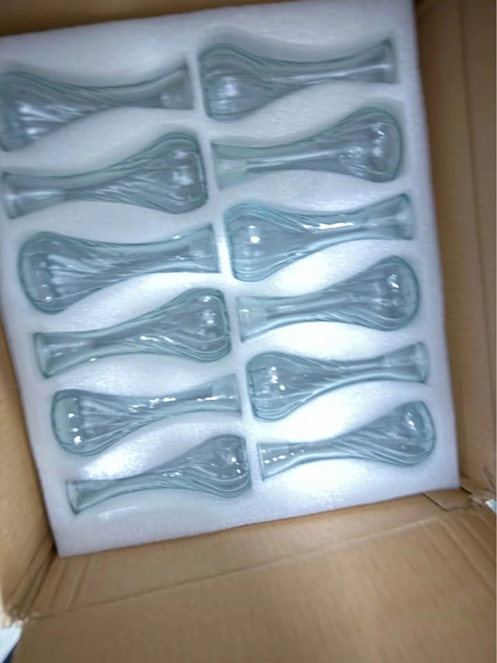 Box of 24 Miniature Vases - photo 2