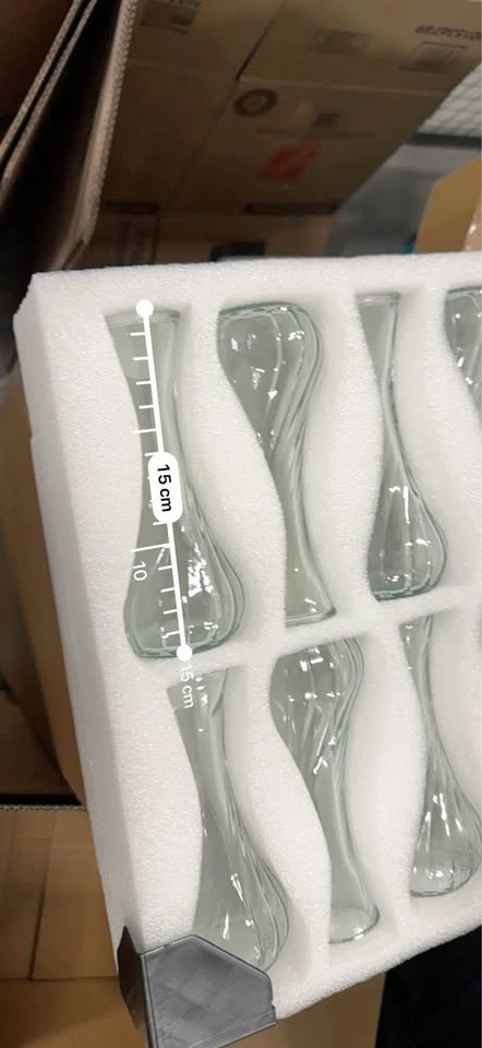 Box of 24 Miniature Vases - photo 4