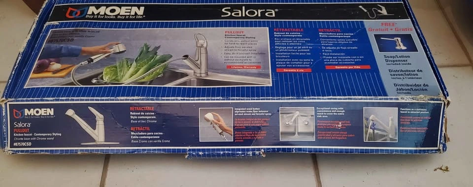 Moen Salora Pullout Kitchen Faucet Chrome Older style New in Box - photo 3