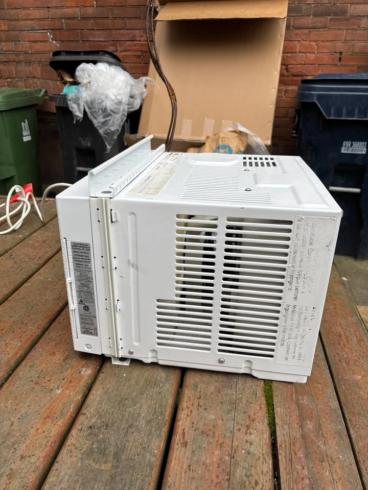 Frigidaire 5,000 BTU Window Air Conditioner - Tested & Working - photo 4