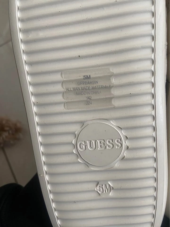 GUESS Pearlin Quilted Pool Slides - photo 3