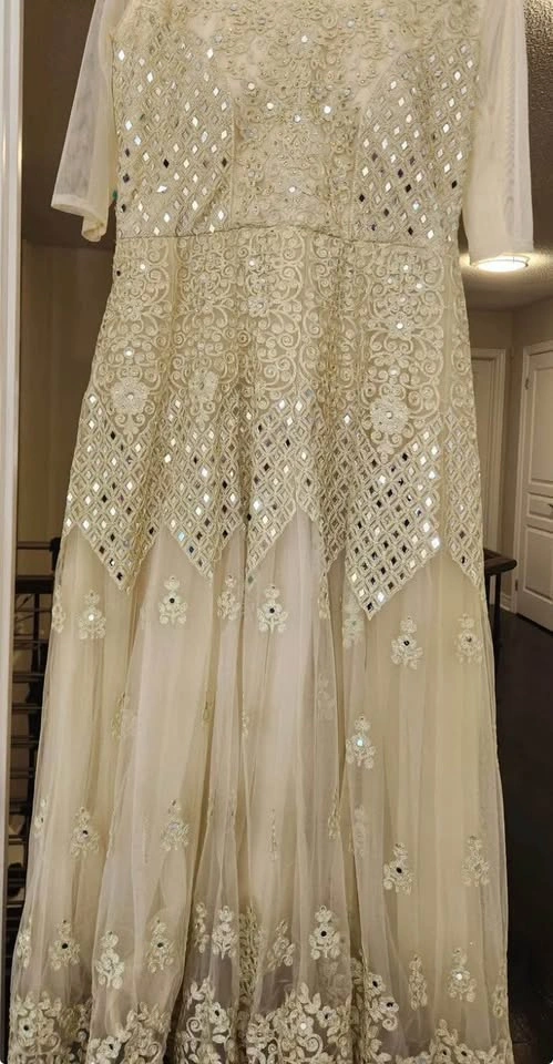Gold Dress Indian - photo 2