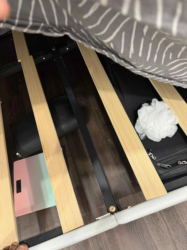 Steel Frame Wooden Sides Bed Frame & Mattresses - photo 5