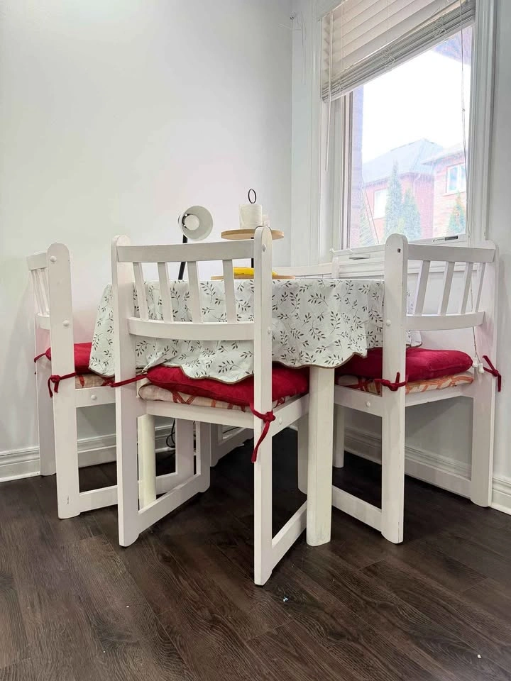 Dining table with 4 chairs - photo 3