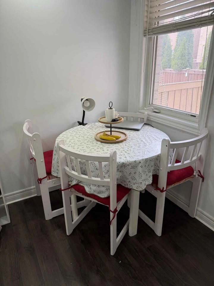 Dining table with 4 chairs - photo 4