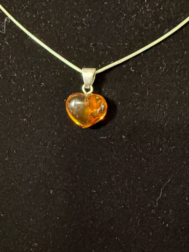 Baltic Amber Heart Pendant & Sterling Silver Chain 20" - photo 2