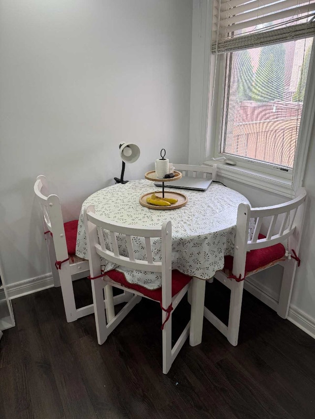 Dining table with 4 chairs - photo 4