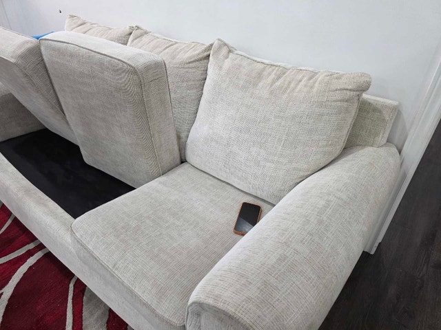 6 cushions free with comfy sofa 3 seaters - photo 5