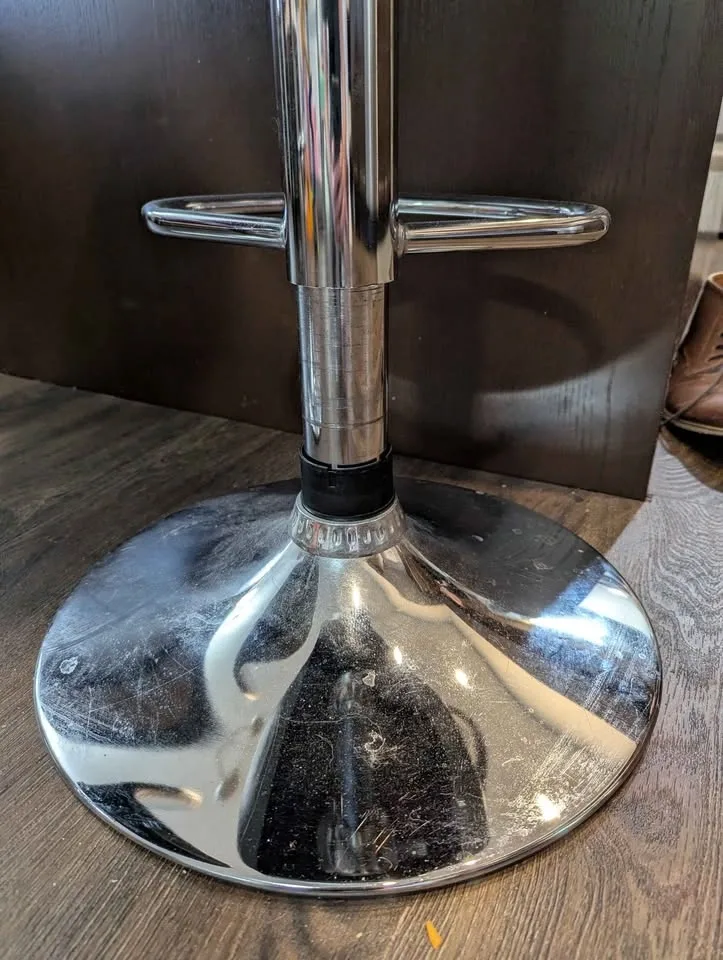 4 Counter Height Bar Stools with Backs - photo 2
