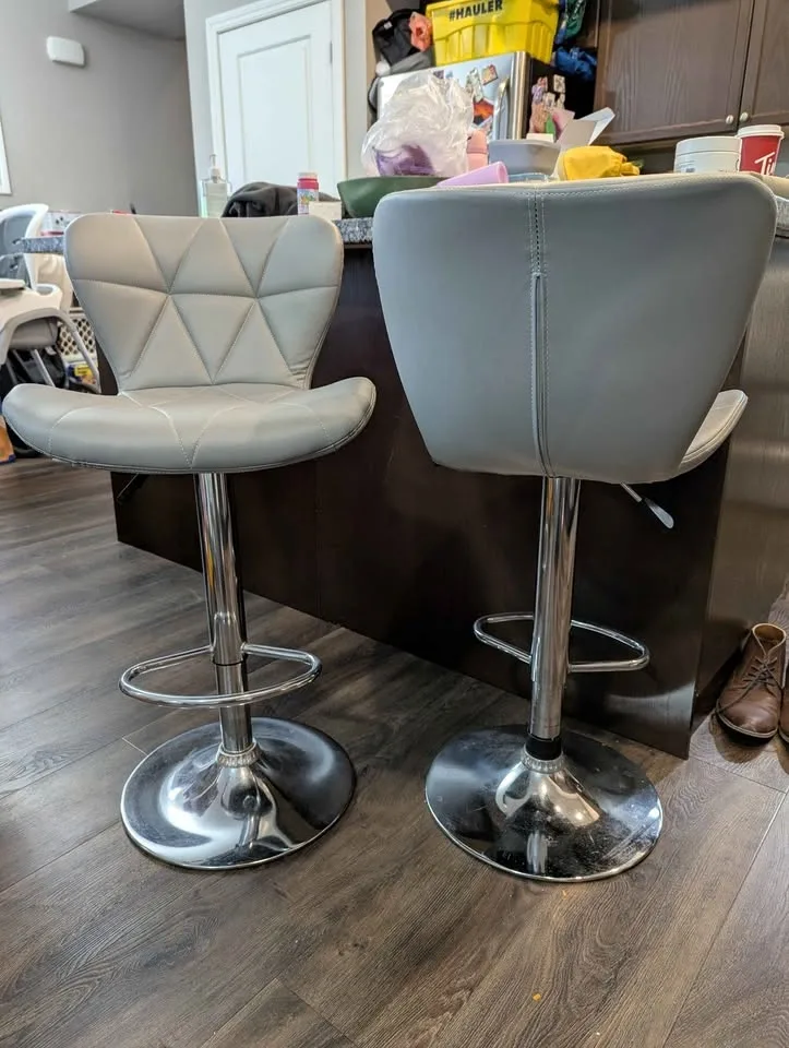 4 Counter Height Bar Stools with Backs - photo 4