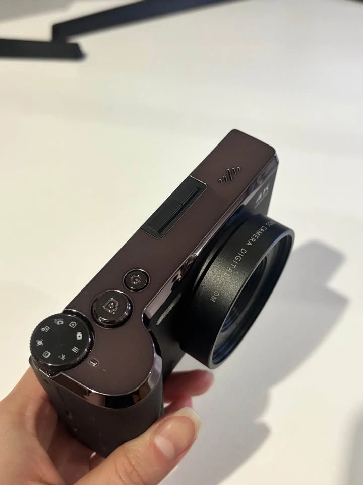 4K 56MP Digital Camera w/ Flip Screen - photo 5