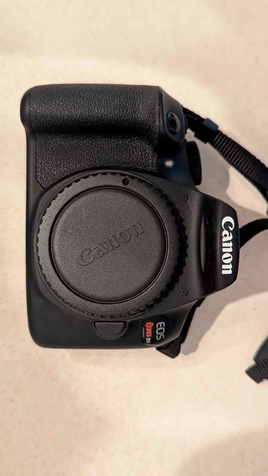 Canon Rebel T6 DSLR Camera Kit - Excellent Condition - photo 2