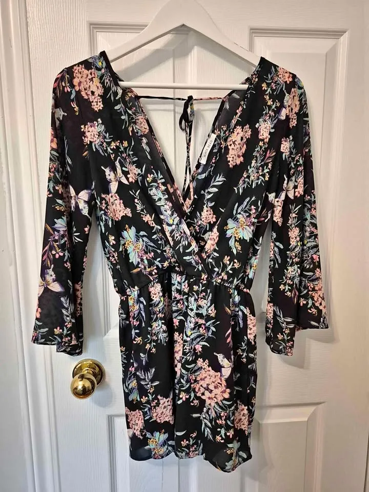Navy romper thumbnail