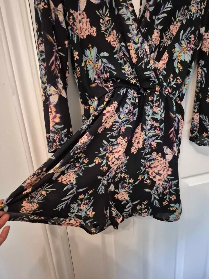 Navy romper image indicator(2)