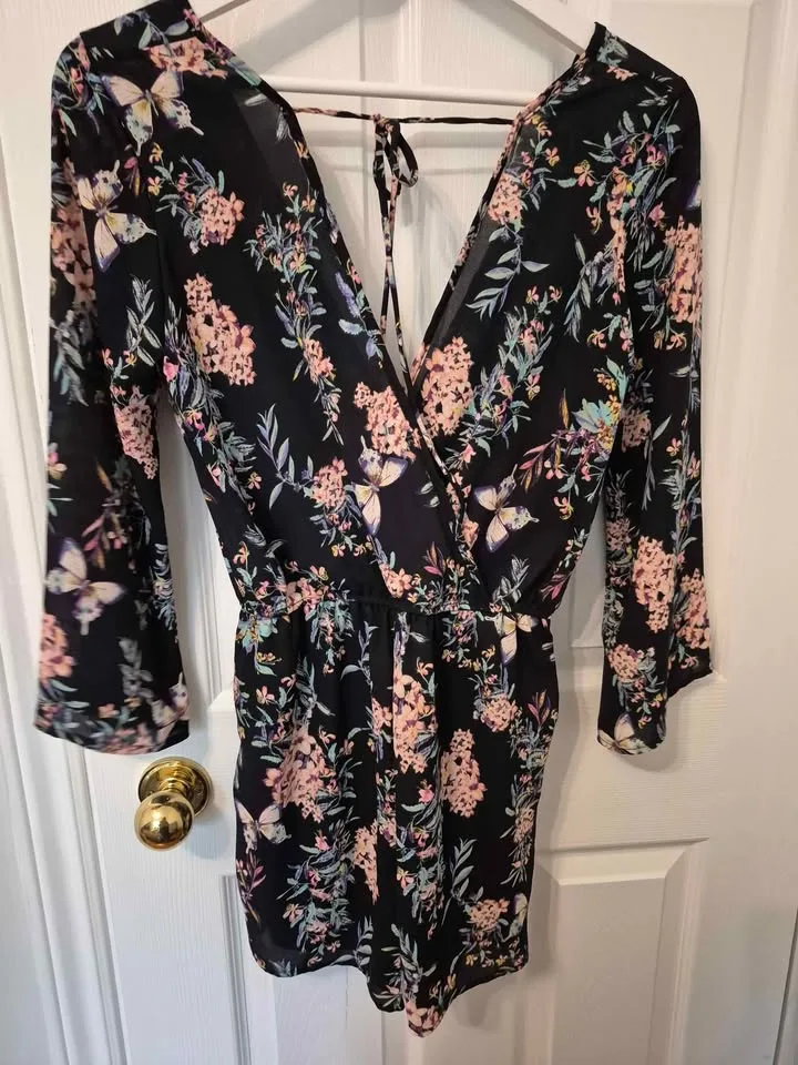 Navy romper image indicator(3)