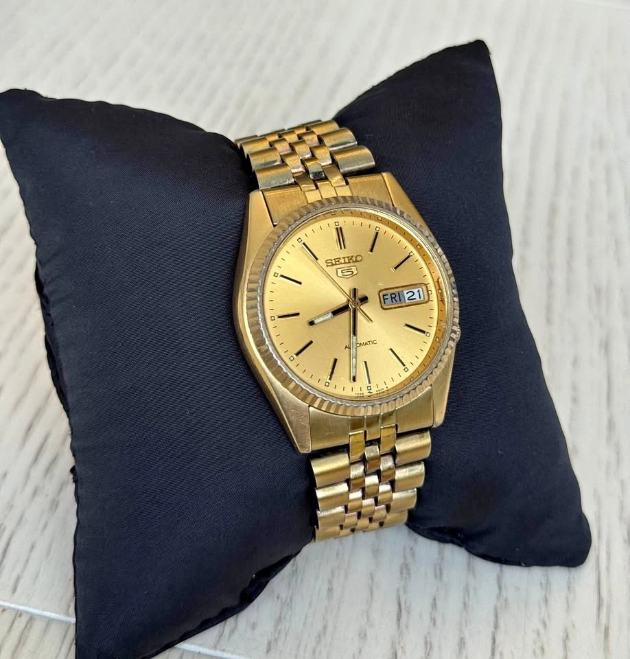 Vintage Seiko 5 Automatic Men's Watch - Gold Fluted Bezel (7009)
