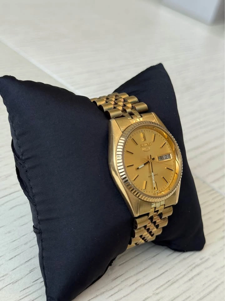 Vintage Seiko 5 Automatic Men's Watch - Gold Fluted Bezel (7009) - photo 3