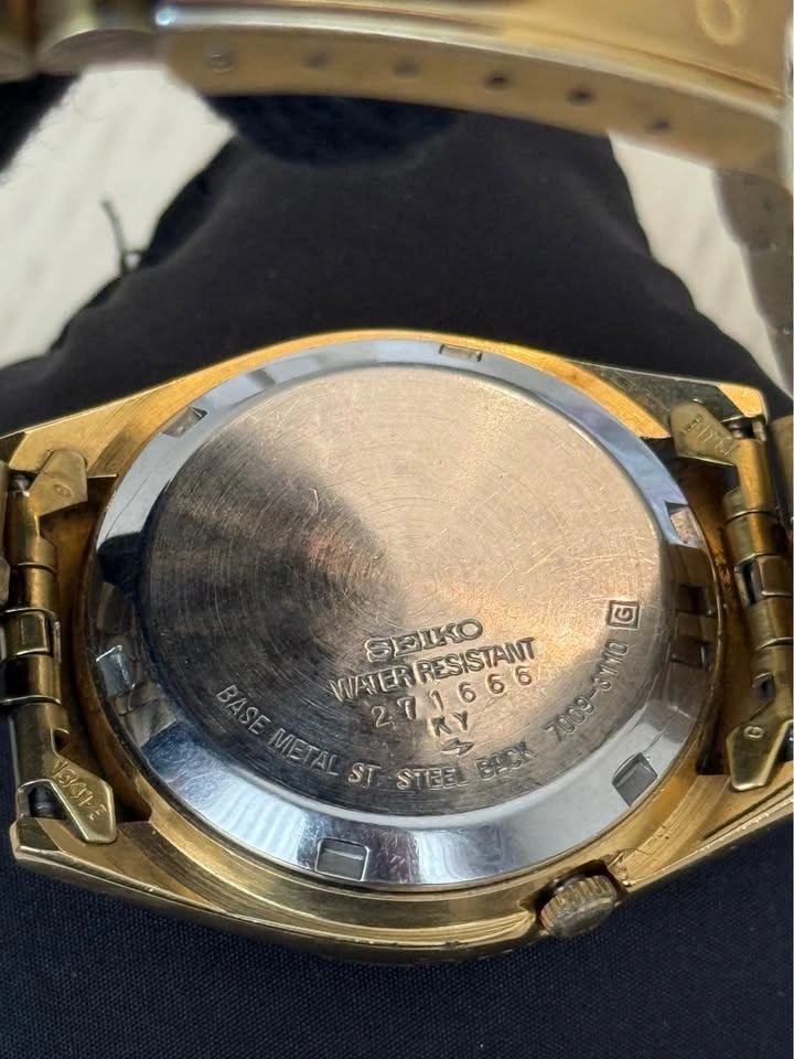 Vintage Seiko 5 Automatic Men's Watch - Gold Fluted Bezel (7009) - photo 5