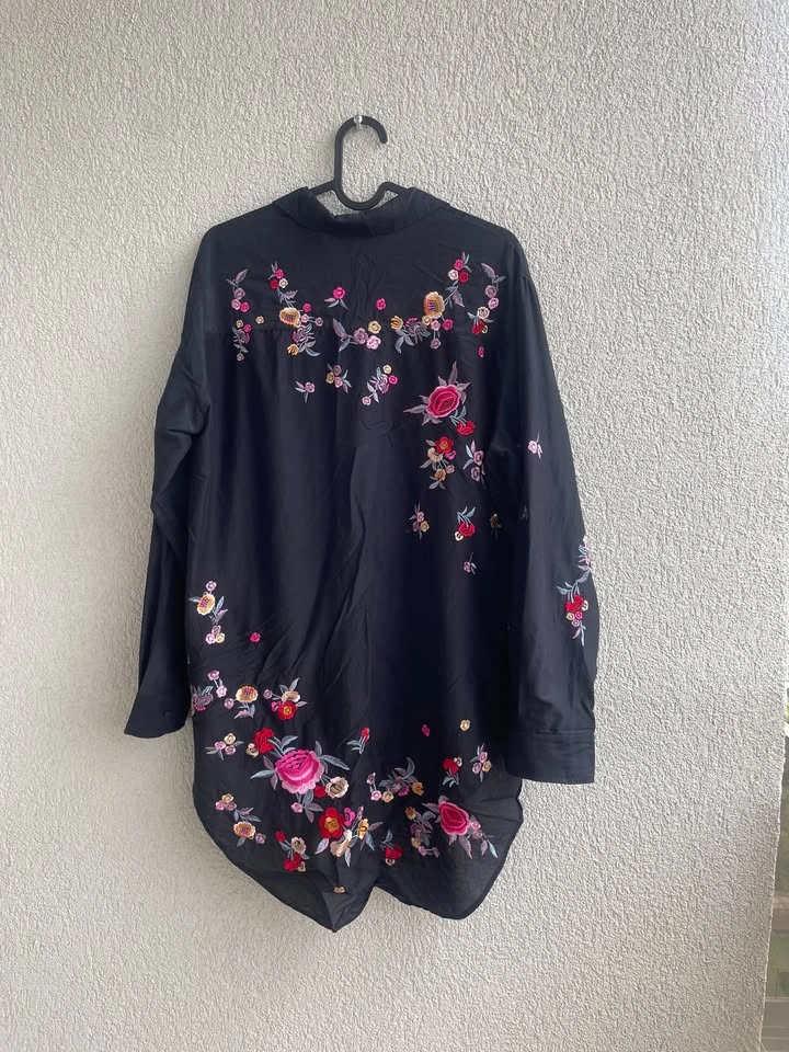 Zara Silk Blend Embroidered Floral Shirt Black Long Sleeve Top M - photo 2