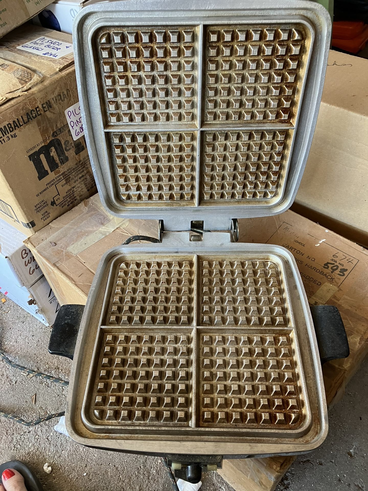 Sunbeam Waffle Iron - photo 2