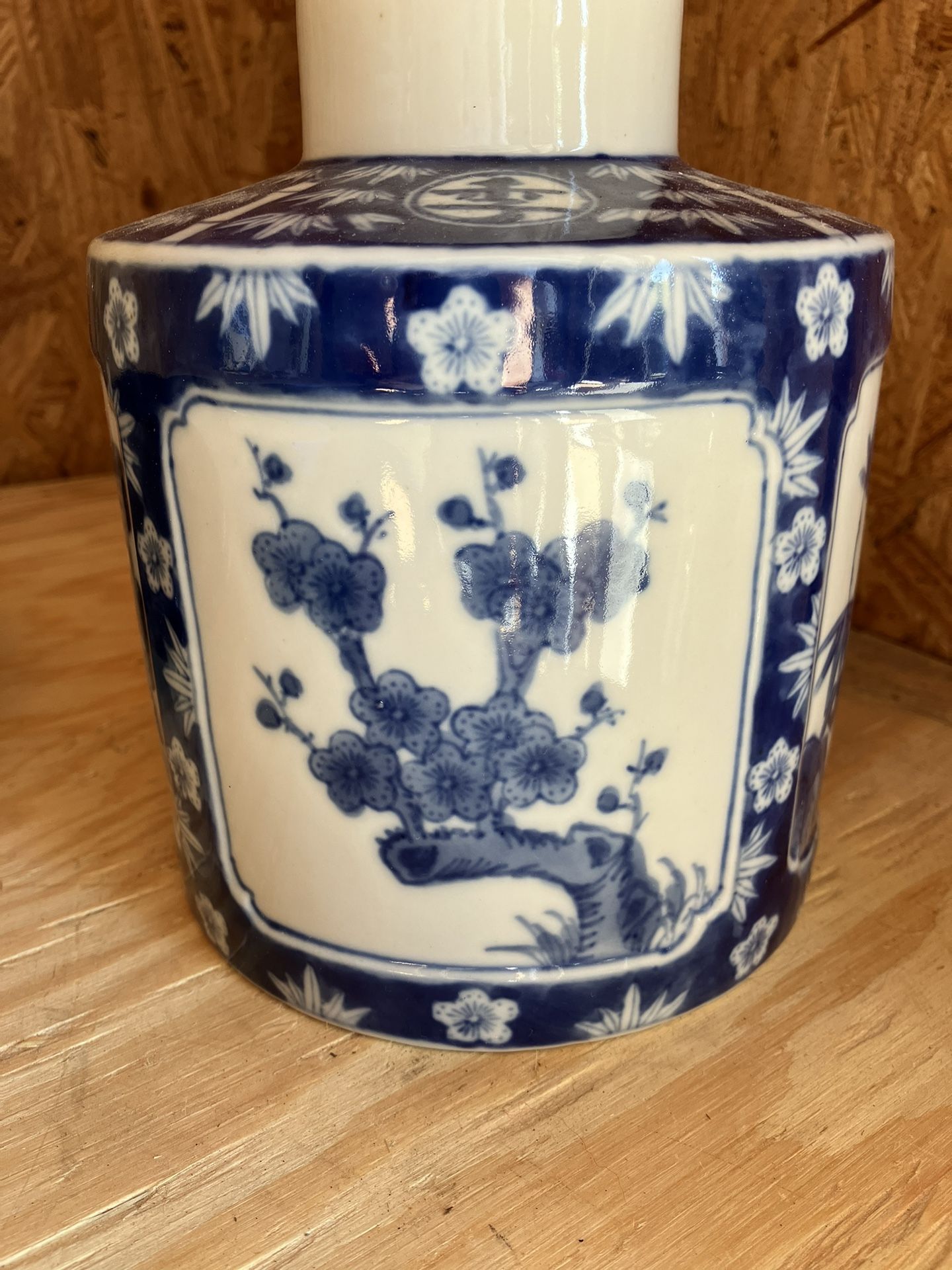 Beautiful Ceramic Vase - photo 2