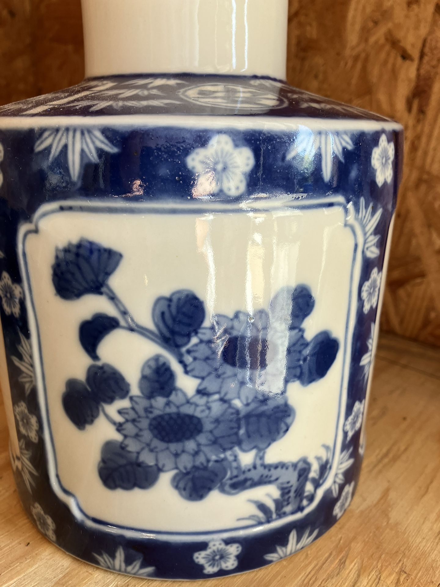 Beautiful Ceramic Vase - photo 4