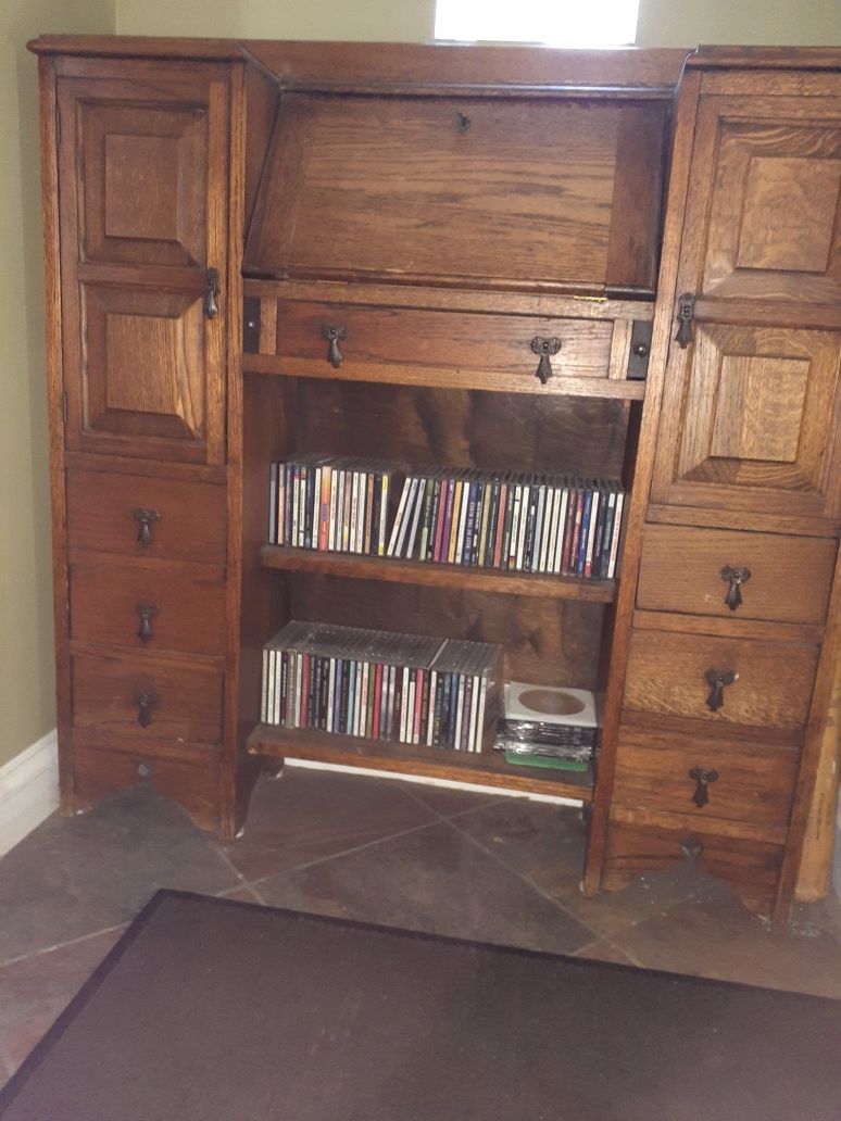 Mission style desk/cabinet - photo 2