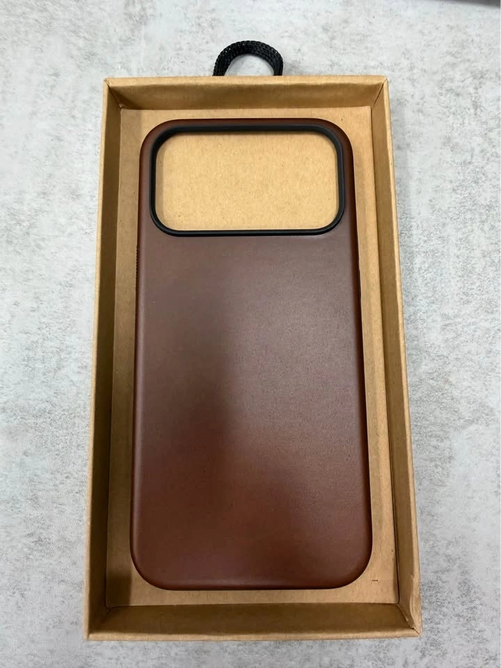 Nomad IPhone 17 Pro Max Horween Leather Case - photo 3