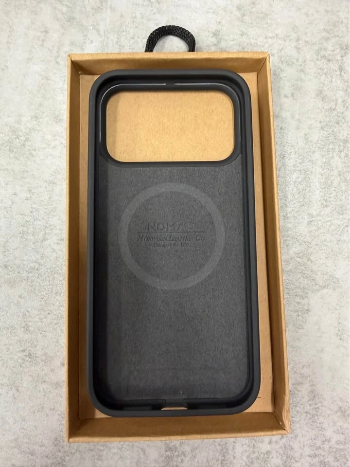Nomad IPhone 17 Pro Max Horween Leather Case - photo 4